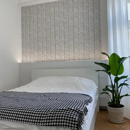 Modern Nest 1904 Apartment *